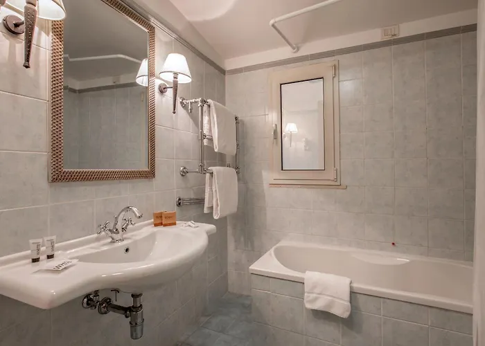 Selva Candida Otel 3*